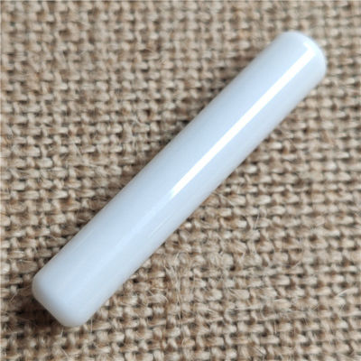 Las piezas de cerámica de Rod Mirror Surface Zirconia Ceramic del alto grado de la circona llevan la resistencia